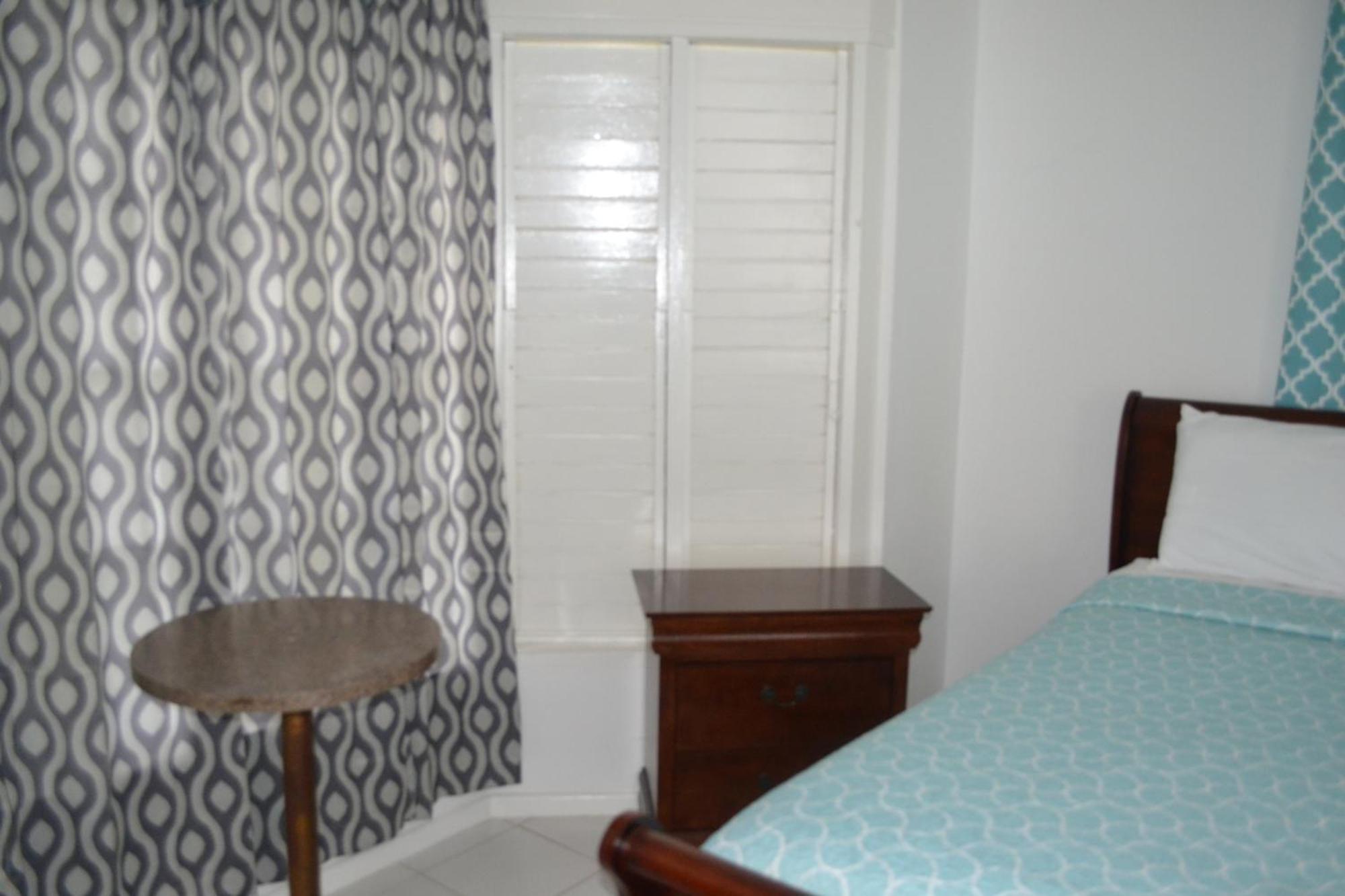 Sky Castles Apt H6 Ocho Rios Buitenkant foto