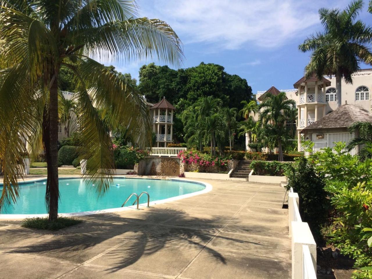 Sky Castles Apt H6 Ocho Rios Buitenkant foto